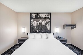 Super 8 by Wyndham Charlottesville