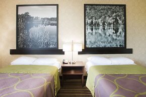 Super 8 by Wyndham Plattsburgh