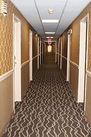 Super 8 by Wyndham Plattsburgh