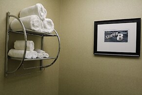 Super 8 by Wyndham Plattsburgh