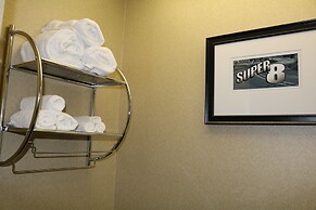 Super 8 by Wyndham Plattsburgh