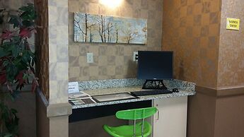 Super 8 by Wyndham Plattsburgh