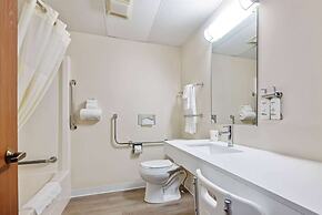 Super 8 by Wyndham Superior WI