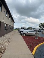 Baymont by Wyndham Oshkosh Airport