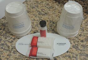 Super 8 by Wyndham Mifflinville Near Bloomsburg