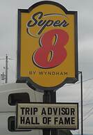 Super 8 by Wyndham Mifflinville Near Bloomsburg