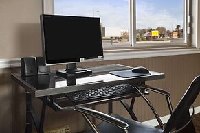 Super 8 by Wyndham Mifflinville Near Bloomsburg