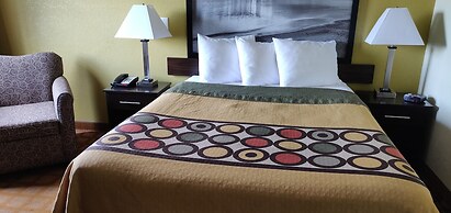 Super 8 by Wyndham Rice Lake