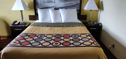 Super 8 by Wyndham Rice Lake