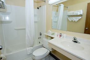 Super 8 by Wyndham Altoona