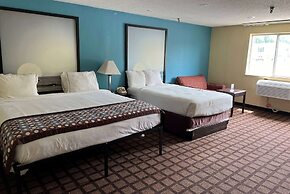 Super 8 by Wyndham Whitewater WI