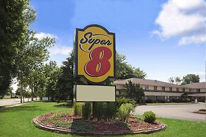 Super 8 by Wyndham Whitewater WI