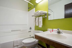 Super 8 by Wyndham Franklin