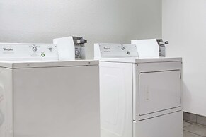 Super 8 by Wyndham Franklin