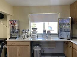 Super 8 by Wyndham Ogallala