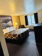 Super 8 by Wyndham Lacey Olympia Area