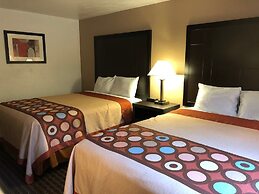 Super 8 by Wyndham Lacey Olympia Area