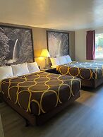 Super 8 by Wyndham Lacey Olympia Area