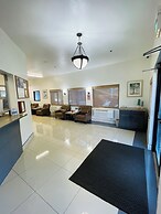 Super 8 by Wyndham Lacey Olympia Area