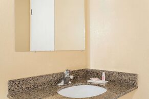 Super 8 by Wyndham Nephi