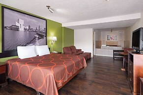 Super 8 by Wyndham Youngstown/Girard