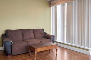 Super 8 by Wyndham Youngstown/Girard