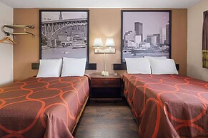 Super 8 by Wyndham Youngstown/Girard