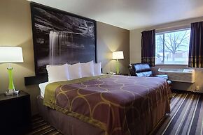 Super 8 by Wyndham Brookings