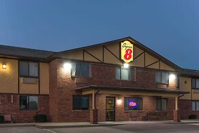 Super 8 by Wyndham Warrenton