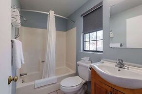 Knights Inn North Attleboro