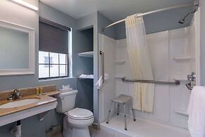 Knights Inn North Attleboro