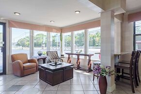 Knights Inn North Attleboro