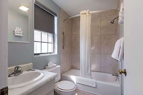 Knights Inn North Attleboro