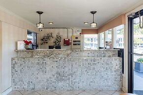 Knights Inn North Attleboro