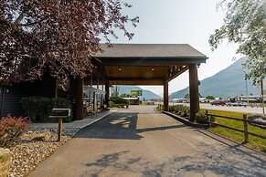 Wonderstone at Glacier