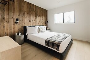 Wonderstone at Glacier