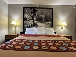 Super 8 by Wyndham Richfield/Cleveland