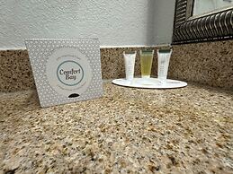 Super 8 by Wyndham Richfield/Cleveland