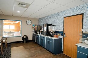 AmericInn by Wyndham Tomahawk
