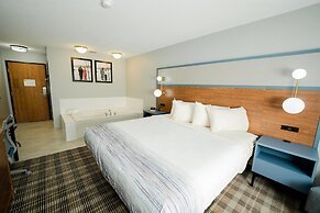 AmericInn by Wyndham Tomahawk