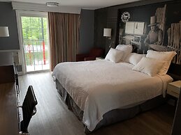 Super 8 by Wyndham Sturbridge
