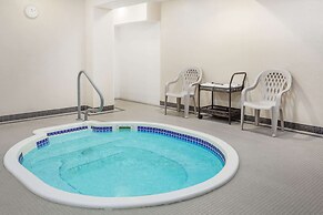 Super 8 by Wyndham Pincher Creek AB