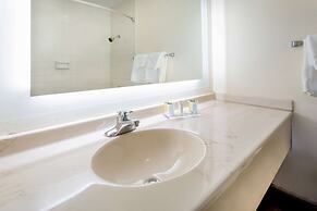 Super 8 by Wyndham Wooster