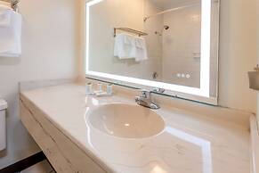 Super 8 by Wyndham Wooster