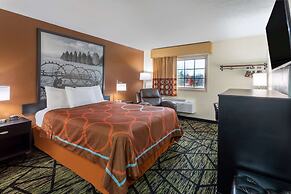 Super 8 by Wyndham Wooster