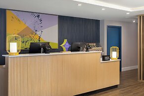 Spark By Hilton Woodstock