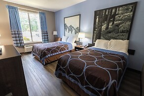 Super 8 by Wyndham Smithfield/Selma