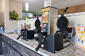 Super 8 by Wyndham Smithfield/Selma