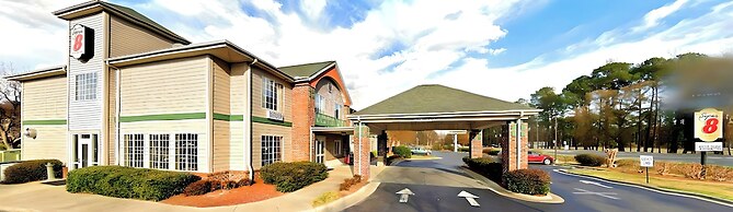 Super 8 by Wyndham Smithfield/Selma