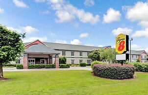 Super 8 by Wyndham Smithfield/Selma